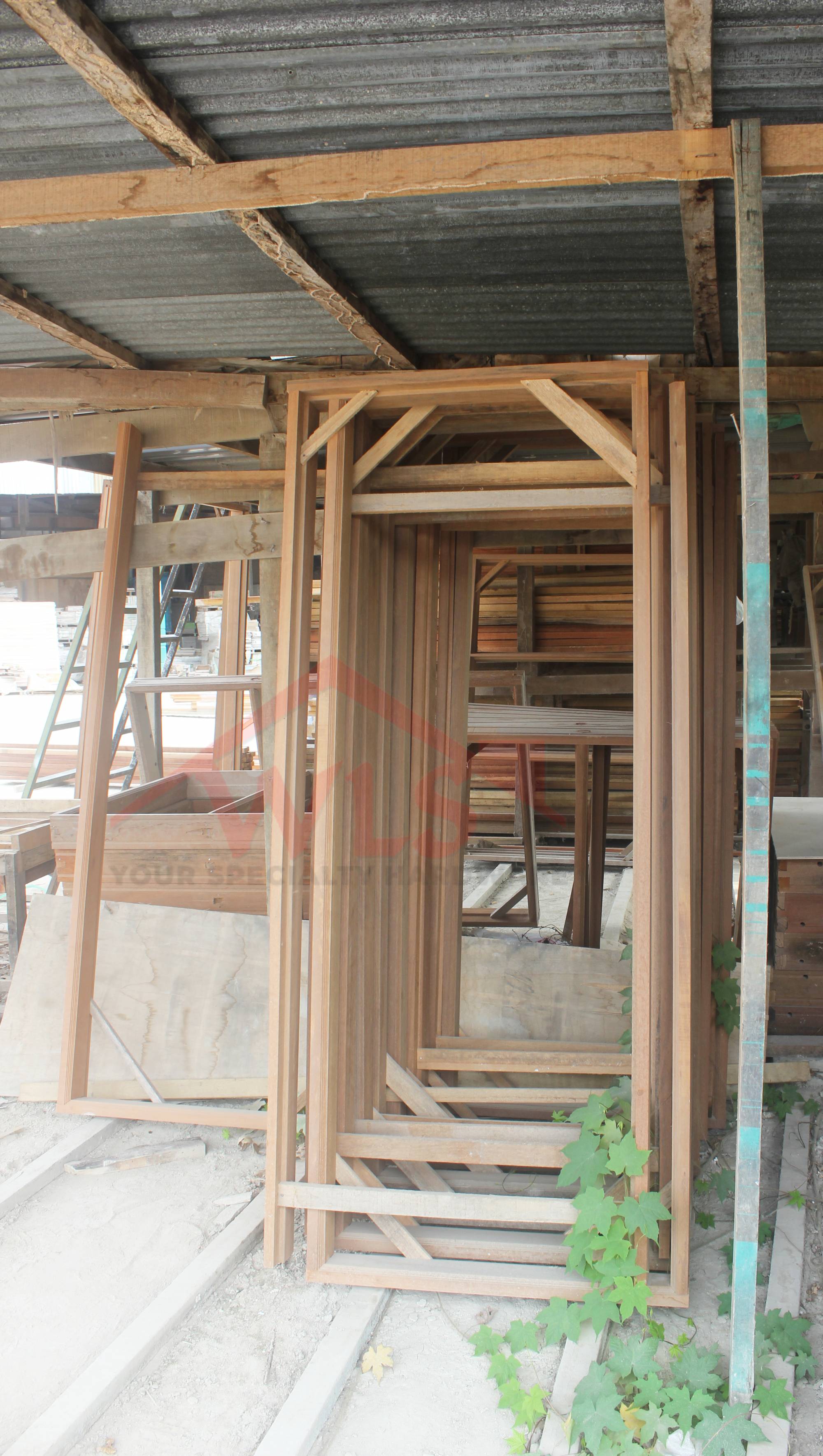 FRAME PINTU KAYU