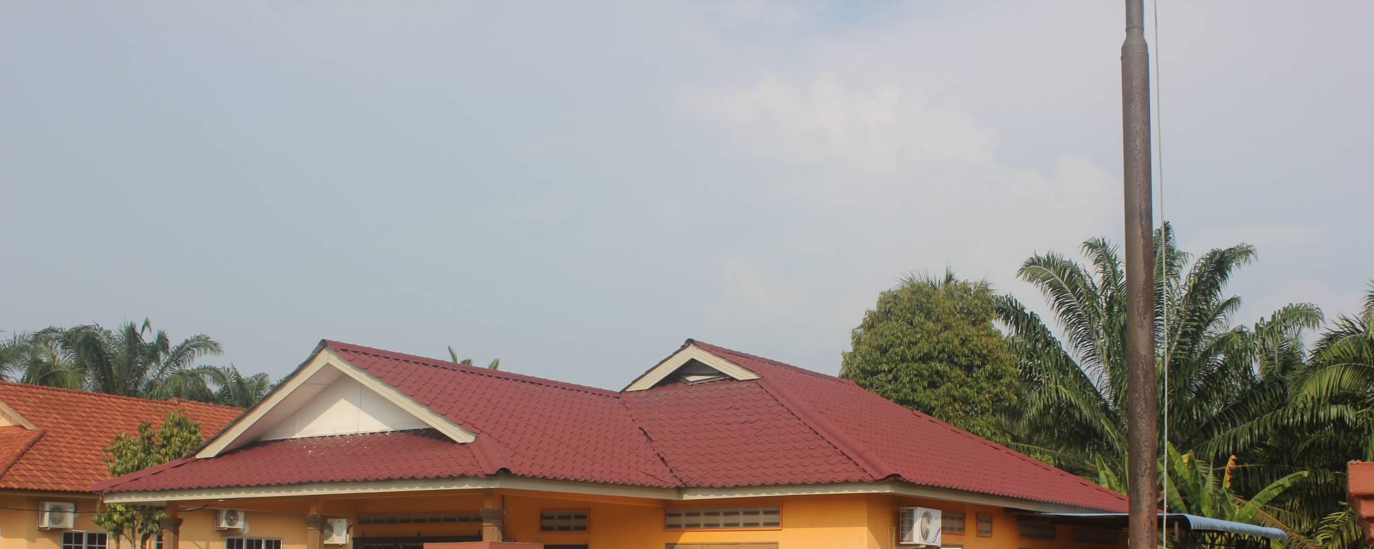 METAL ROOFING UROLL BOND G28 - Strengthened Bonding System Red Metal Roofing Prices